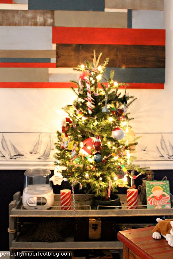 the perfectly imperfect christmas home tour 2011 - Perfectly Imperfect